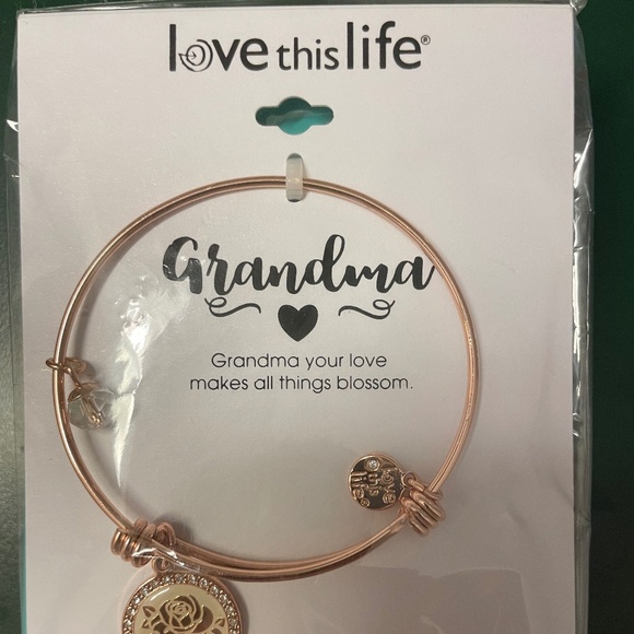 Love this Life Grandma Bangle Bracelet - Picture 2 of 4